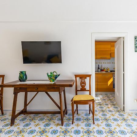Capri Turquoise By Napoliapartments Esterno foto