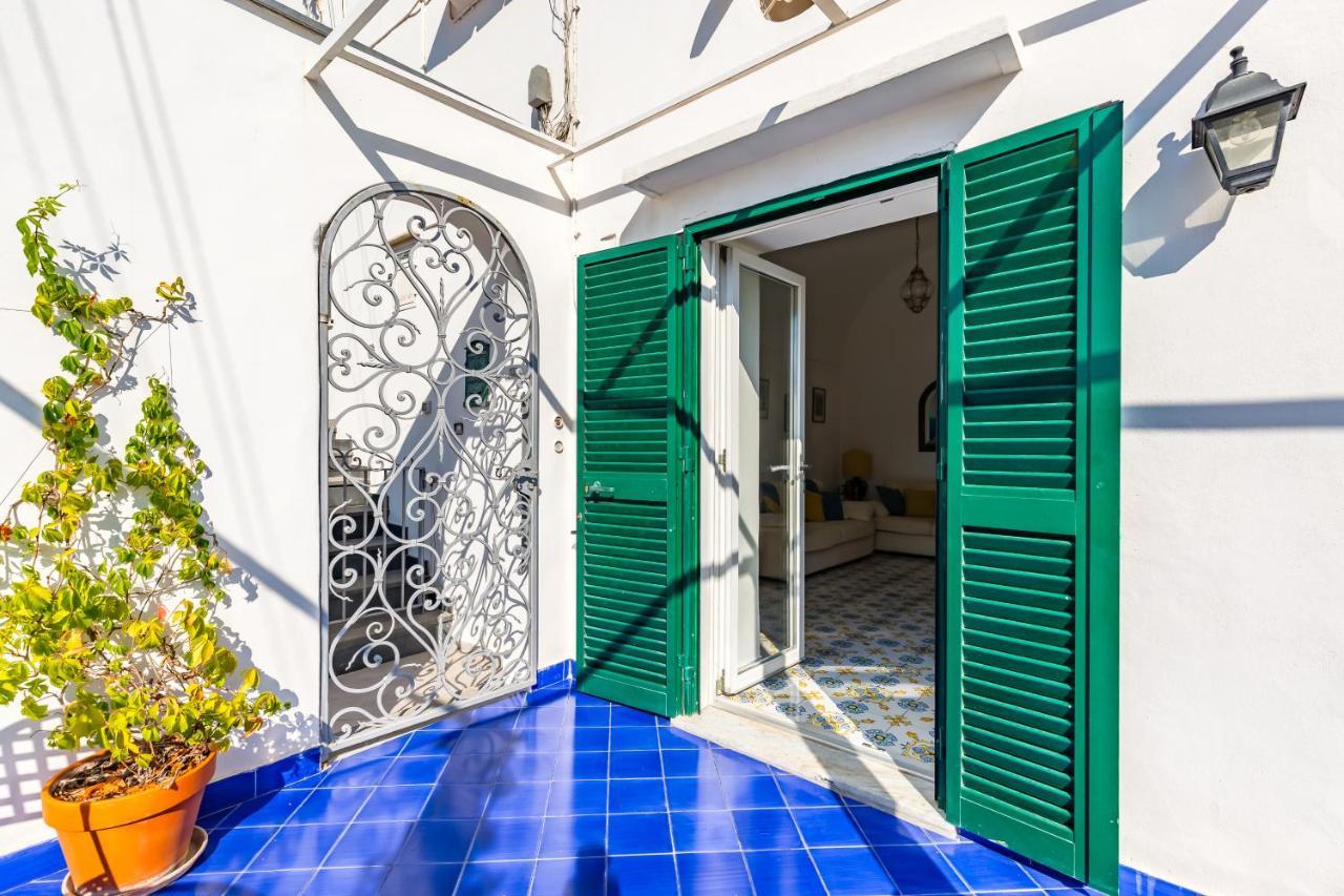 Capri Turquoise By Napoliapartments Esterno foto