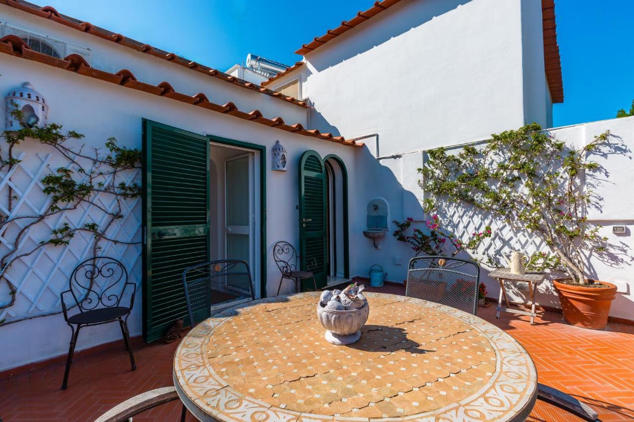 Capri Turquoise By Napoliapartments Esterno foto